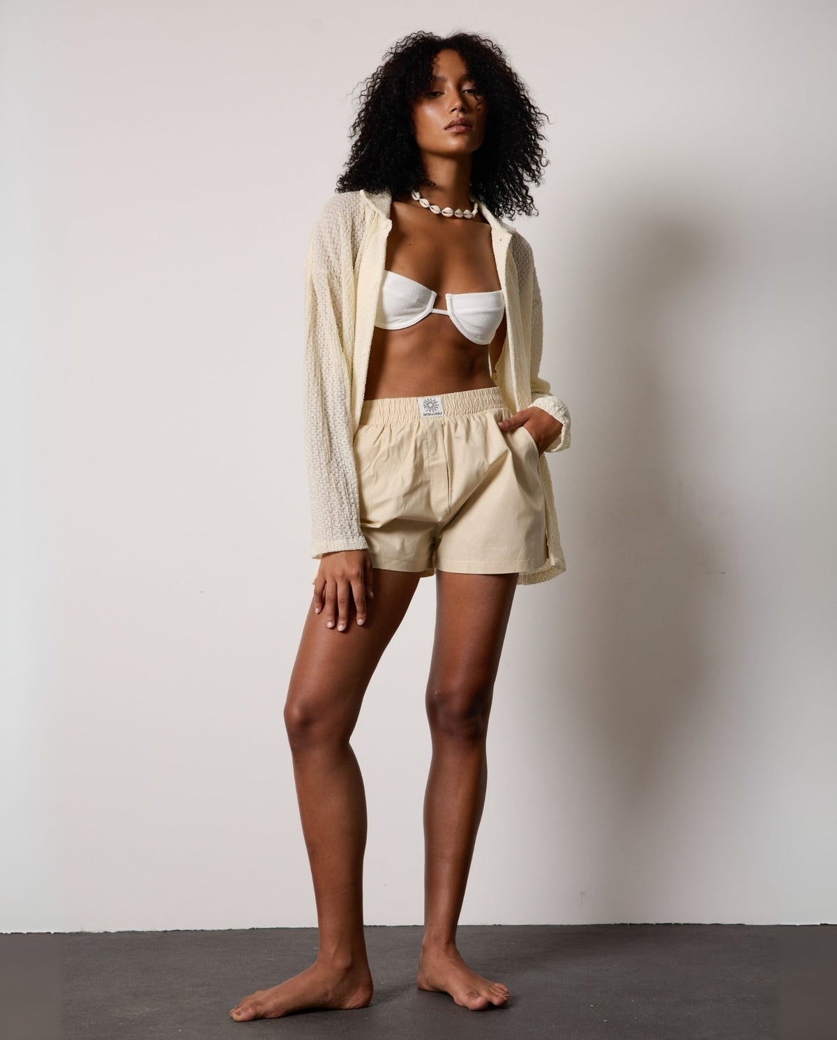 CHÉRIE Shorts – Beige