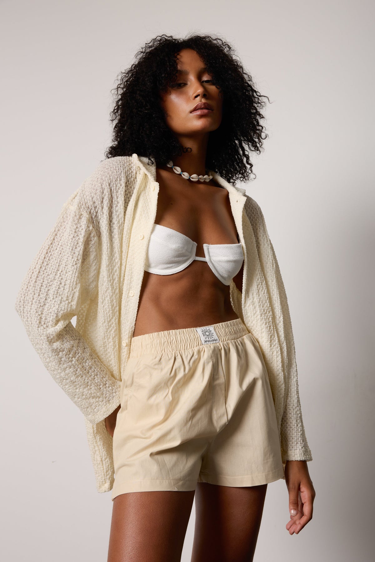 CHÉRIE Shorts – Beige